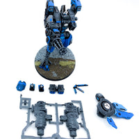 Warhammer 40k Tau XV104 Riptide battlesuit bemalt games workshop