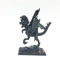 Warhammer Fantasy/AoS Dunkelelfen Prinz auf Raptor aus Zinn grundiert Games Workshop